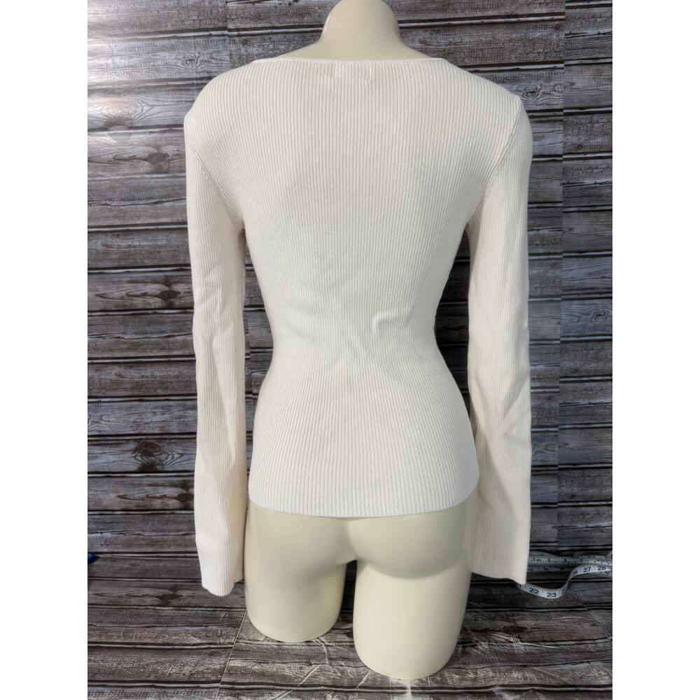 H&M Cream Ribbed Sweater Size Medium - Picture 2 of 4